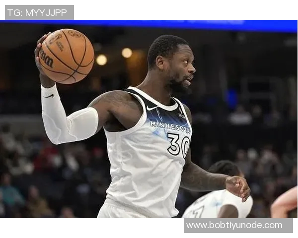 兰德尔表现稳定11投6中贡献14分4篮板1助攻1抢断助力球队胜利 兰德尔表现稳定11投6中贡献14分4篮板1助攻1抢断助力球队胜利