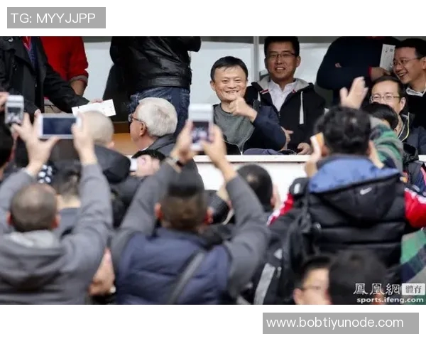 王俊杰现场观战湖勇大战分享精彩瞬间与近期生活动态 王俊杰现场观战湖勇大战分享精彩瞬间与近期生活动态